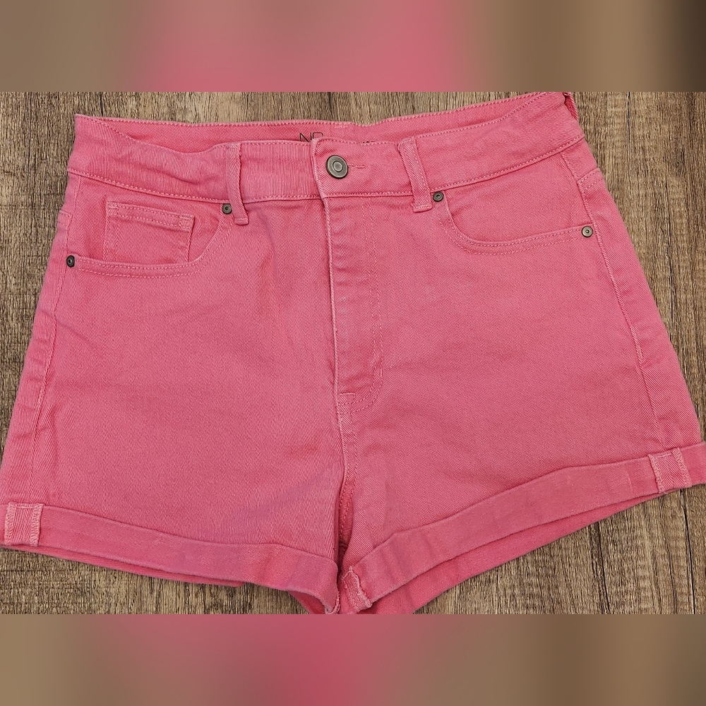 🔥Pink Denim Shorts Size 7
